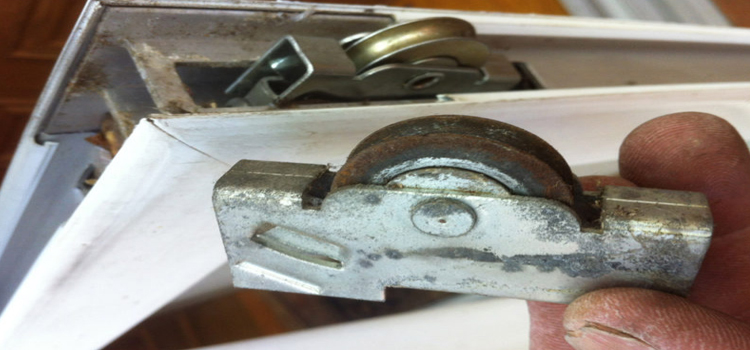 screen door roller repair in San Marcos